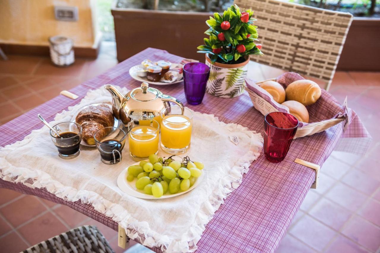 ホテル Relais Del Borgo- Domo ポルト・サン・パーオロ エクステリア 写真
