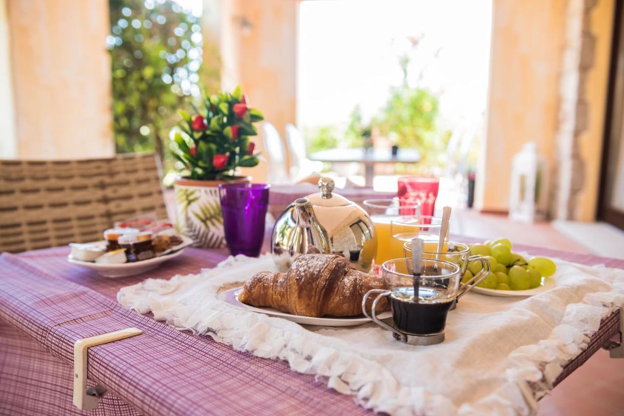 ホテル Relais Del Borgo- Domo ポルト・サン・パーオロ エクステリア 写真